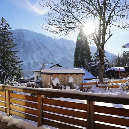Chalet Holzchalet *
